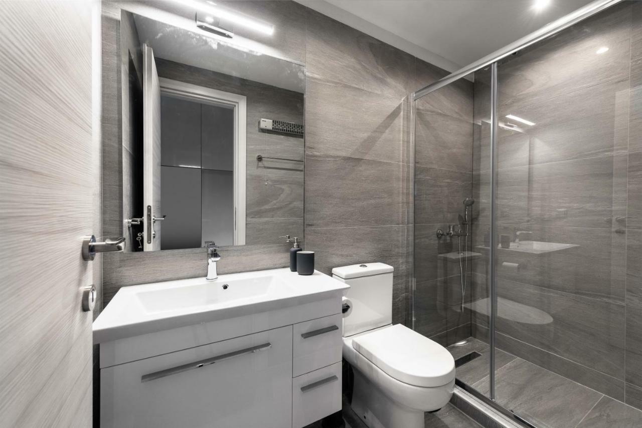 M&F Luxury Suites Est. 2019 / F Suite Thessaloníki Exteriör bild